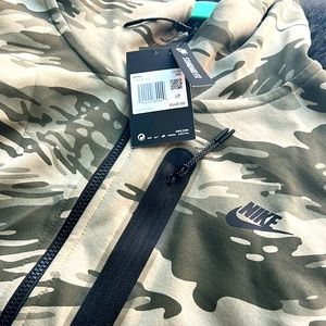 Camo Nike Tech Fleece Hoodie (BRAND NEW w/ TAGS)